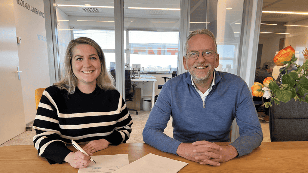 Contractondertekening Nathalie Altorf en Flip Houtman